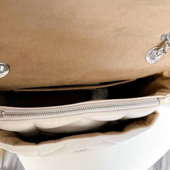 Coach CJ611 Klare Crossbody 25 With Puffy Diamond Quilting IN CHALK - Picture 6 of 7